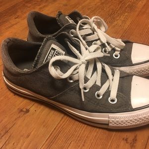 Black Converse size 5.5